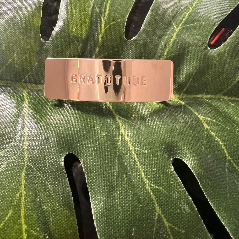Keep Collective Say Something Bar Charm “Gratitude“